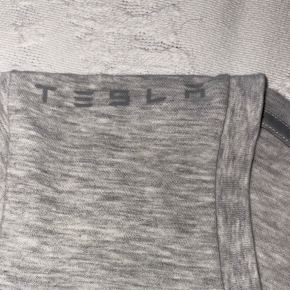 Gently Loved Tesla Heather Gray V-Neck Tee - Picture 5 of 8